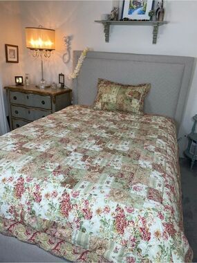 Vintage patchwork style comforter w/ sham floral Queen